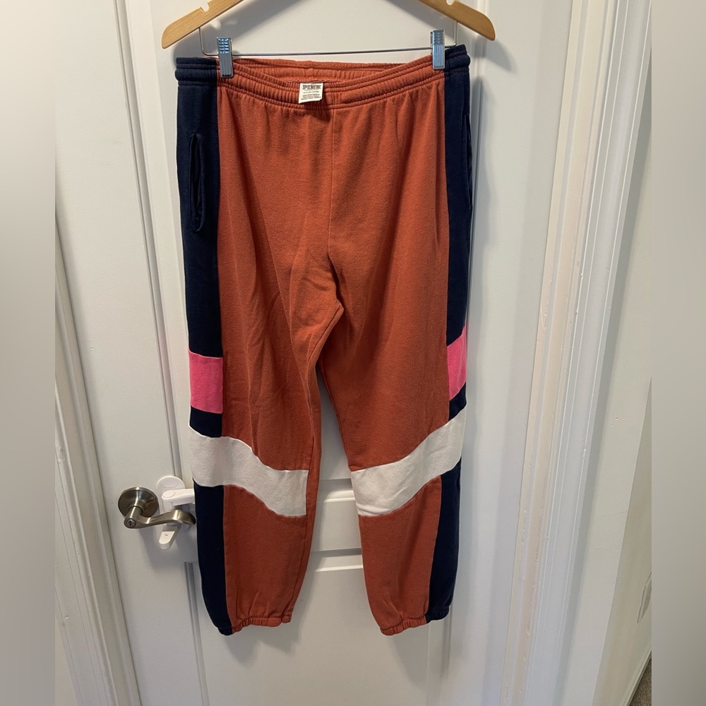 NWOT  Victoria, secret sweatpants size small, new without tags